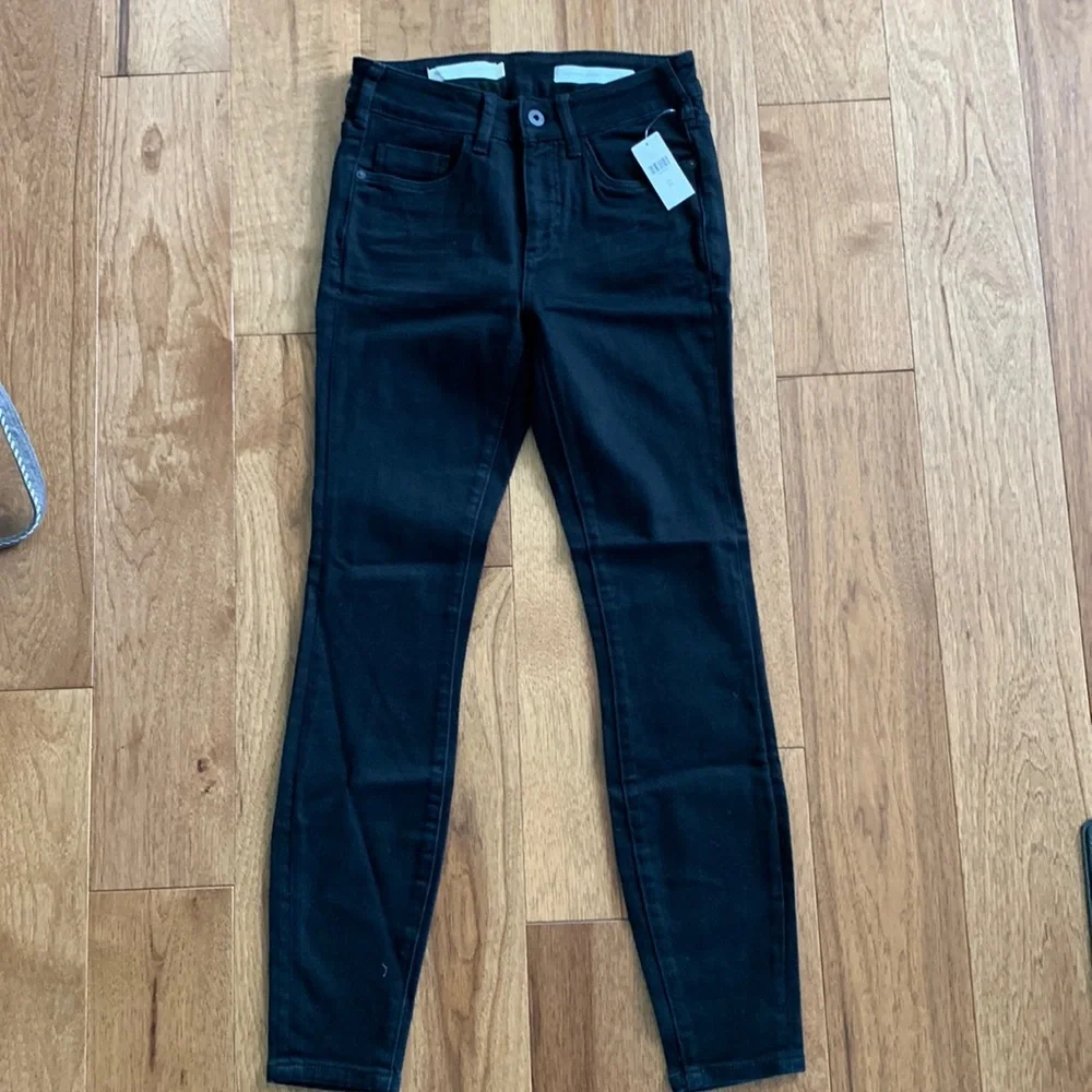 Jeans - Picture 1 of 5